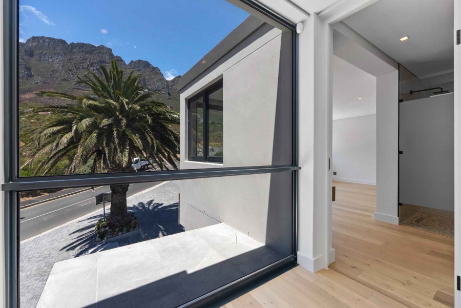 5 Bedroom Property for Sale in Camps Bay Western Cape
